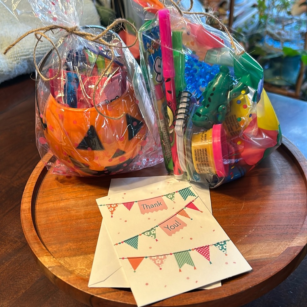 Example of Free Gifts with Each and Every Order that I ship to each Buyer